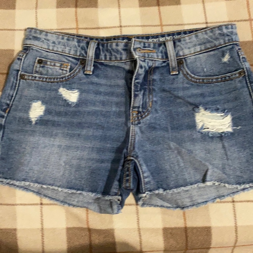 Gap boyfriend short